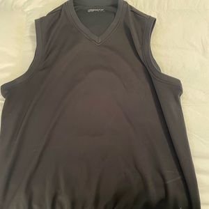 2 Nike vests